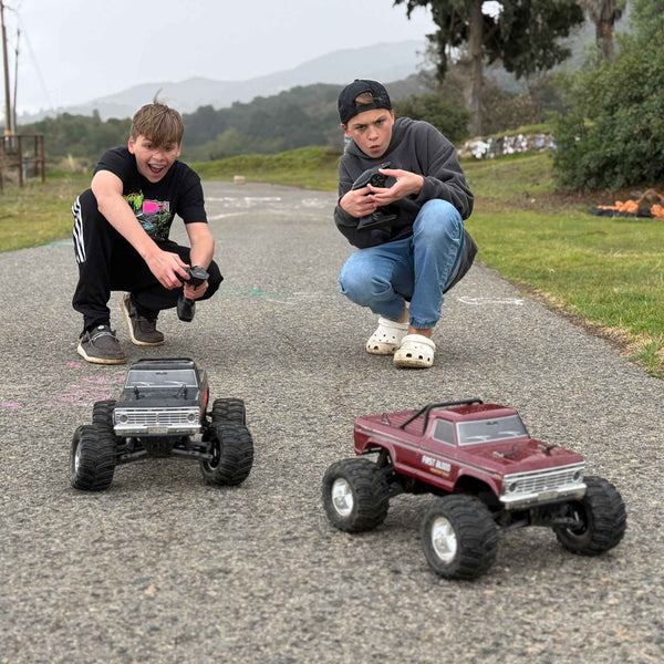 FMS 1:10 Ford F100 Monster Truck 2WD RTR/RS | INDIA